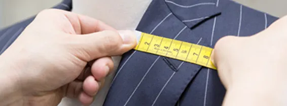 製品の品質をチェックする仕様検査の様子